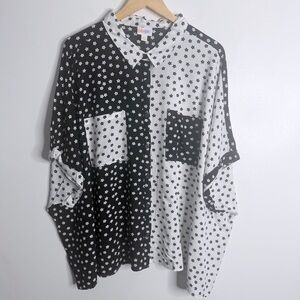 Lularoe Black White Star Print Colorblock Button Down Shirt 3XL Pockets